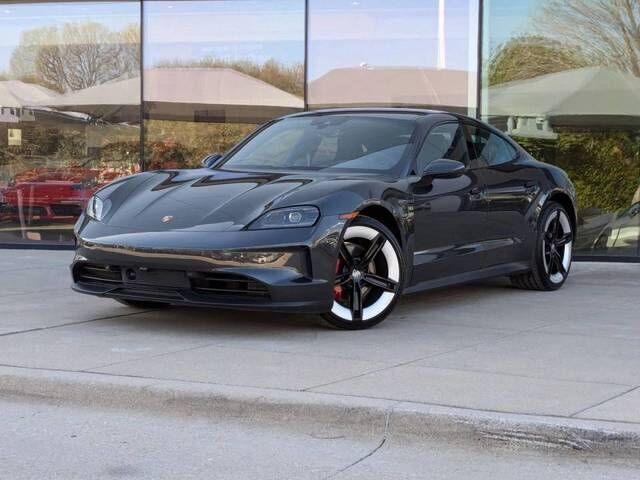 2025 PORSCHE Taycan