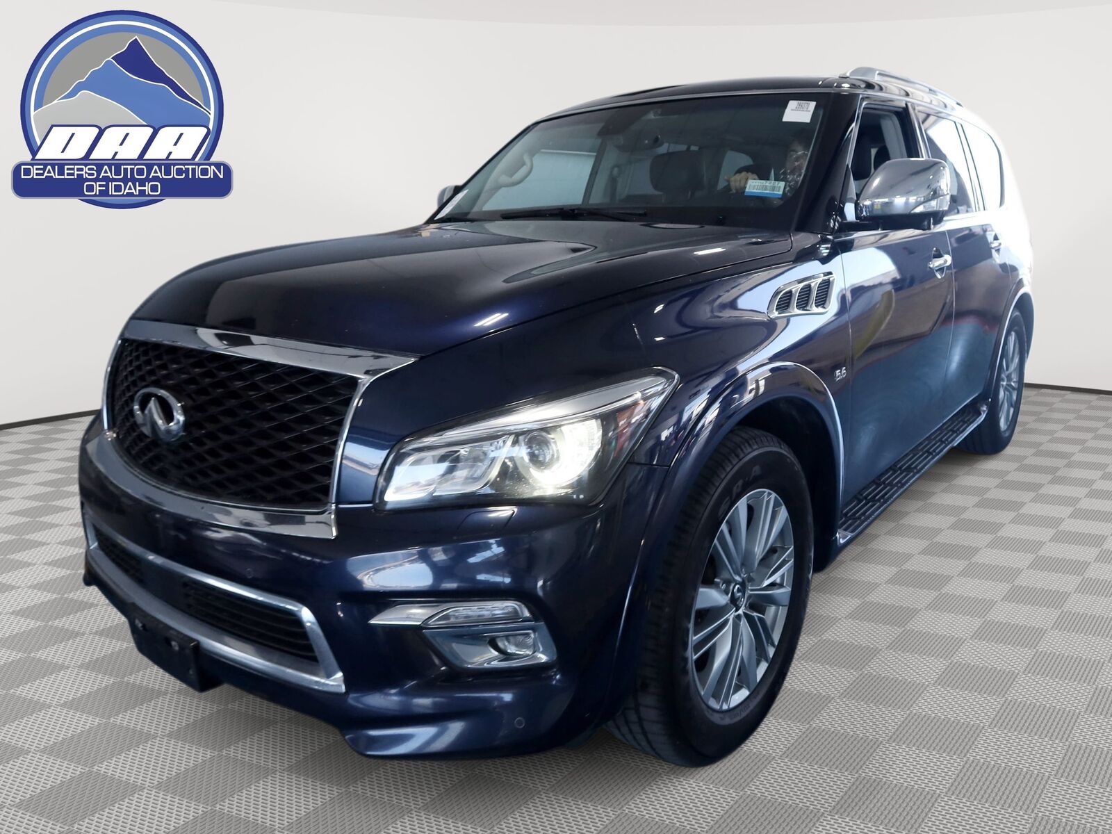 Infiniti QX80