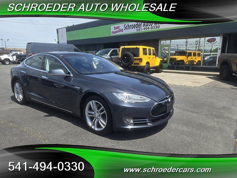 2014 TESLA Model S