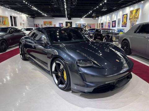 2020 PORSCHE Taycan