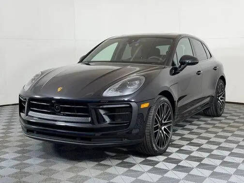 2026 PORSCHE Macan