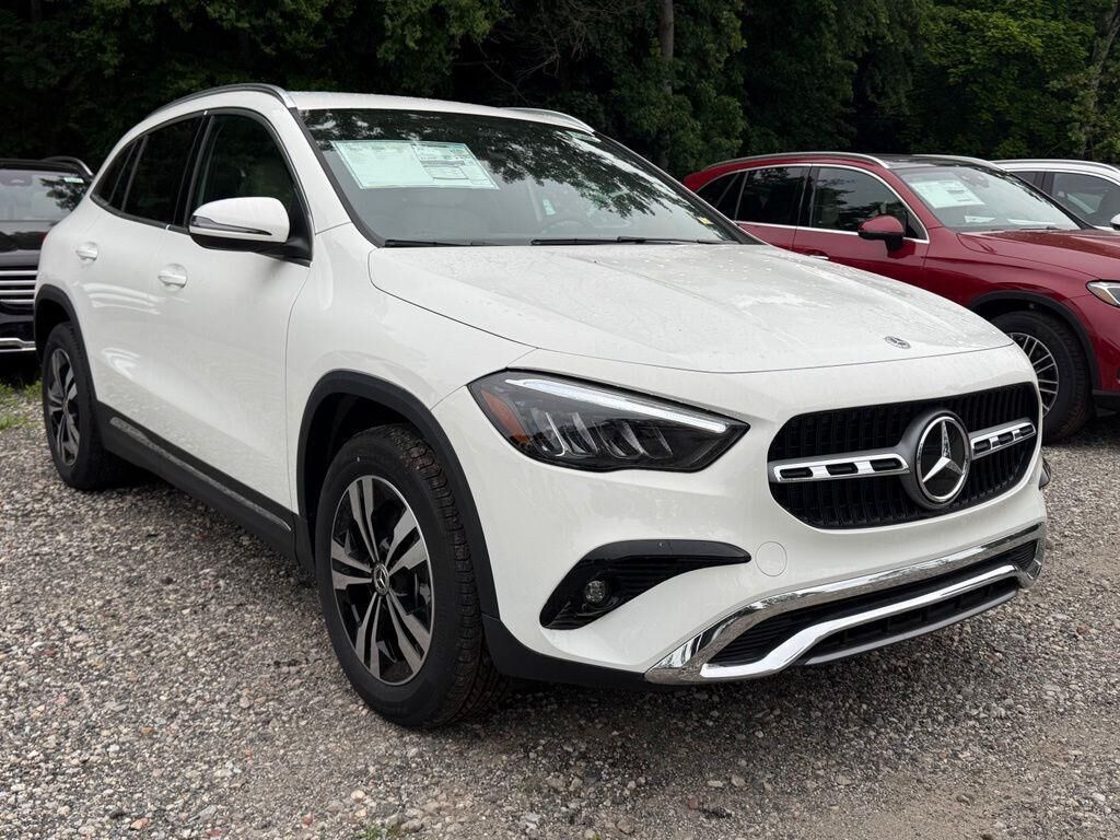 2026 MERCEDES-BENZ GLA-Class