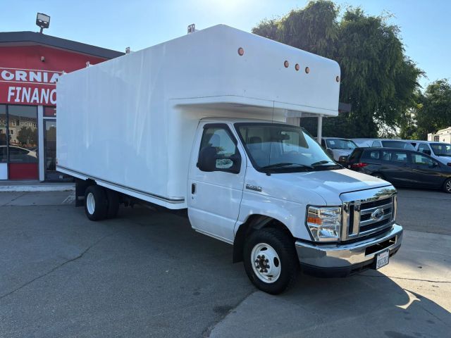 2019 FORD E-450