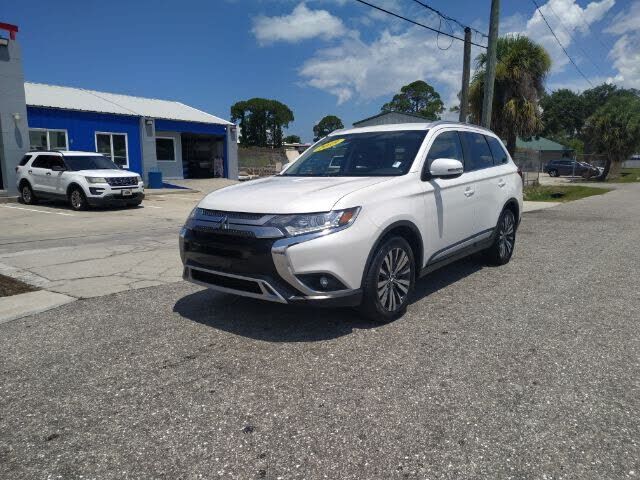 2019 MITSUBISHI Outlander