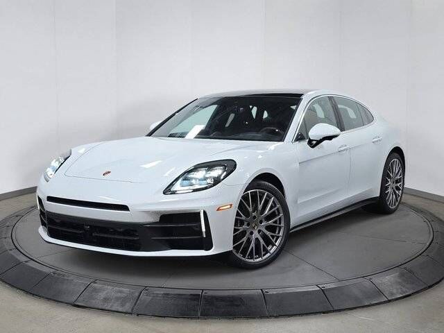 2025 PORSCHE Panamera