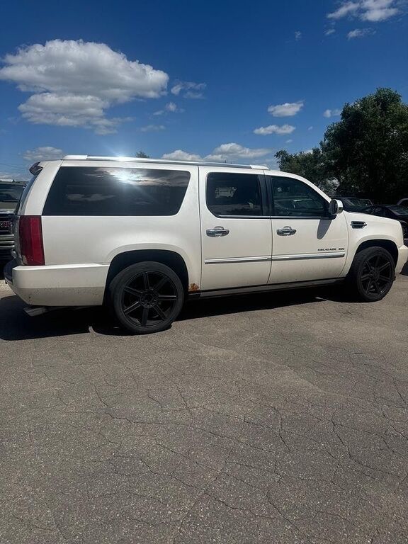 2013 CADILLAC Escalade