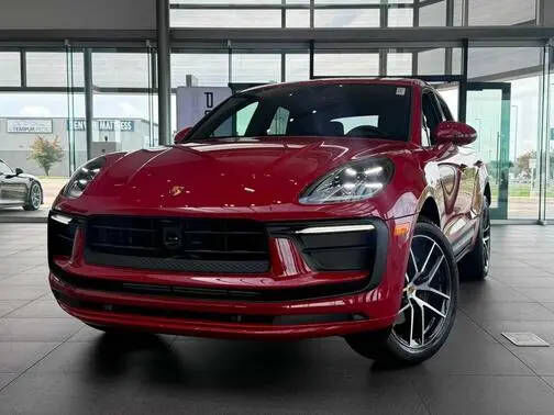2026 PORSCHE Macan