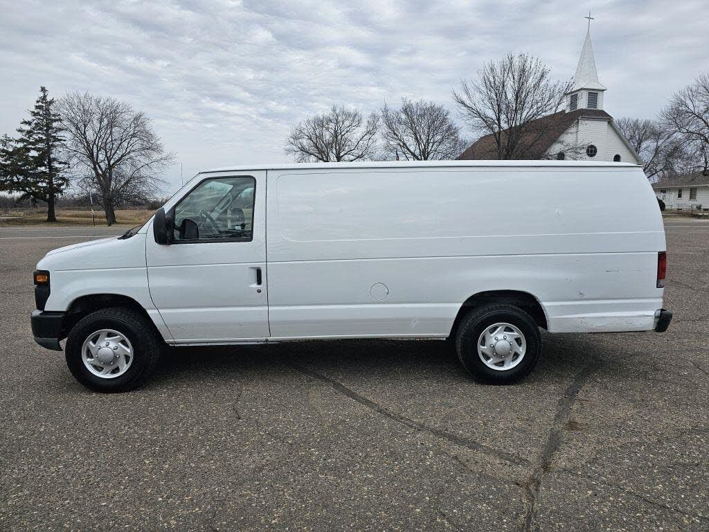 2014 FORD E-250