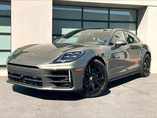 2026 PORSCHE Panamera