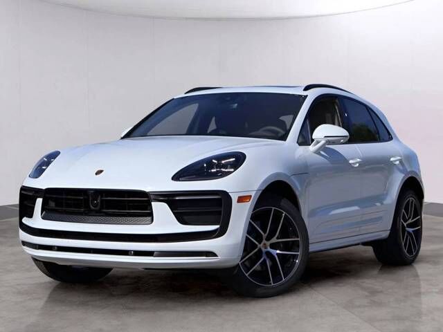 2026 PORSCHE Macan