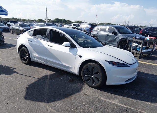 2024 TESLA Model 3