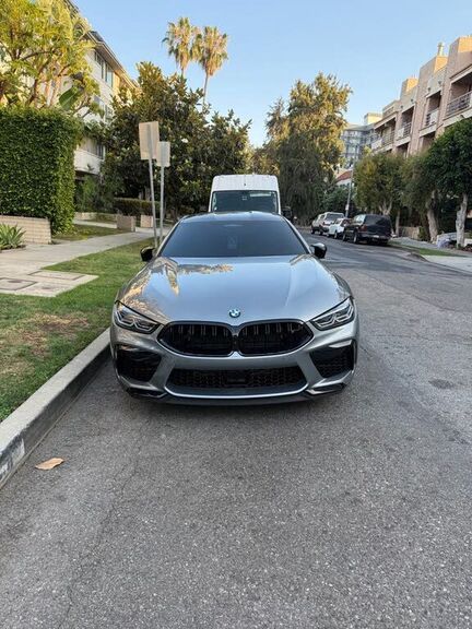 2023 BMW M8