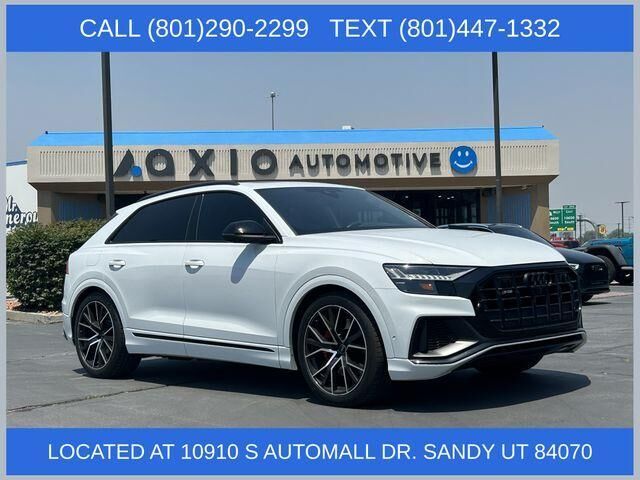 2022 AUDI SQ8