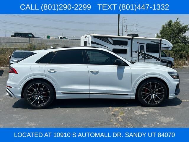 2022 Audi SQ8