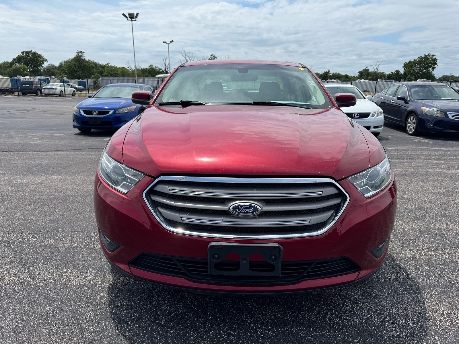 2014 FORD Taurus