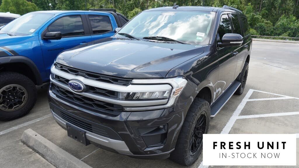2022 FORD Expedition