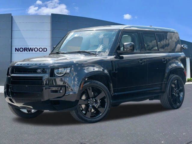 2026 LAND ROVER Defender