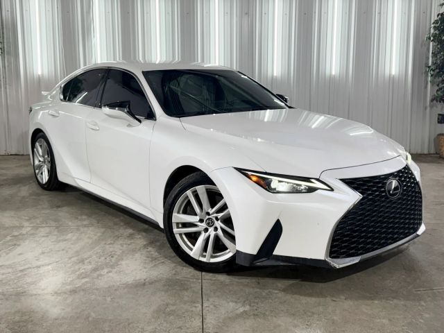 2021 LEXUS IS