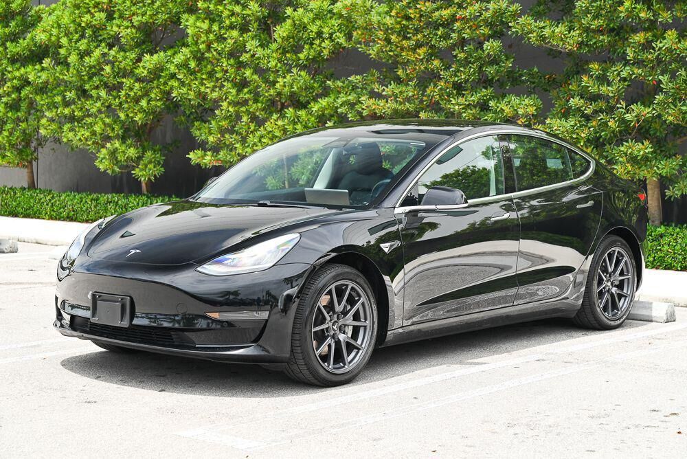 2020 TESLA Model 3