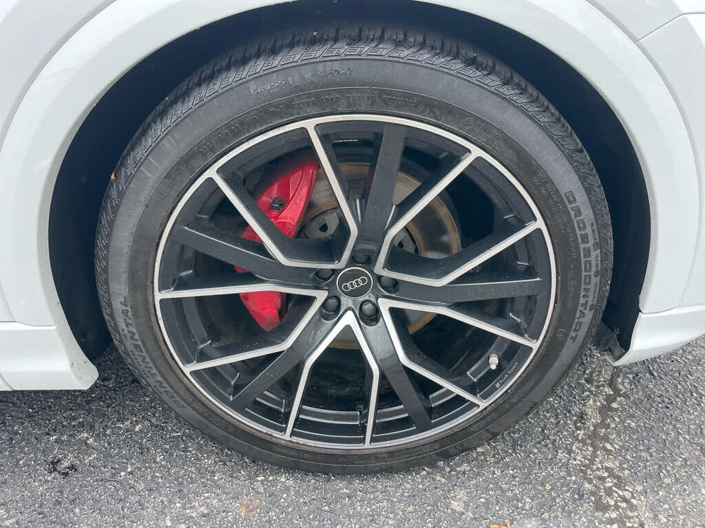 2023 Audi Q8