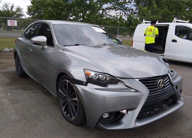 2015 LEXUS IS