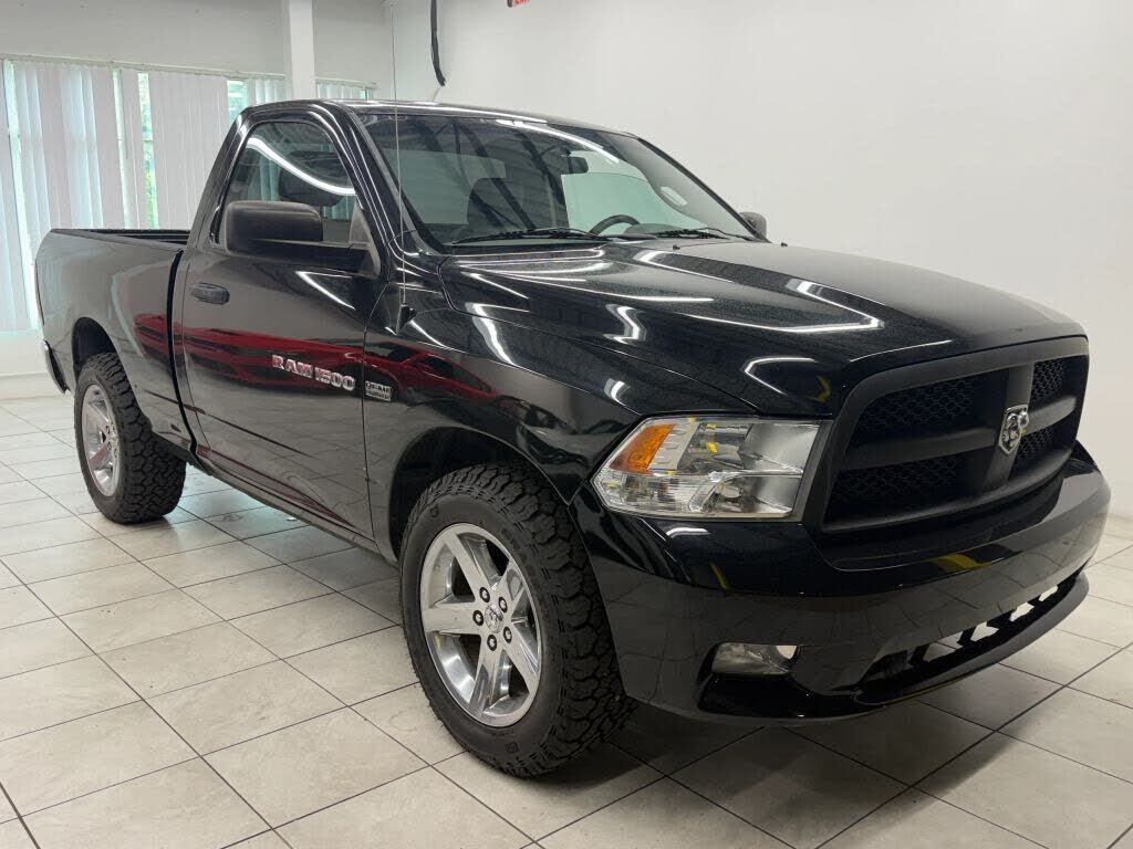 2012 DODGE Ram