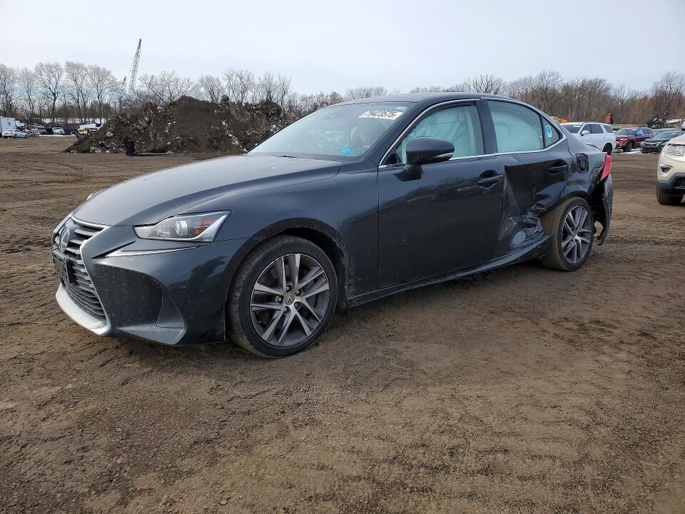 2018 LEXUS IS