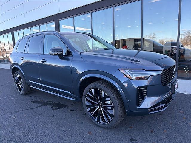 2026 VOLVO XC90