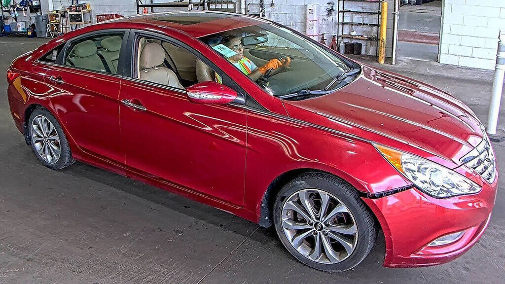 2013 HYUNDAI Sonata