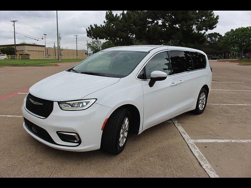 2023 CHRYSLER Pacifica