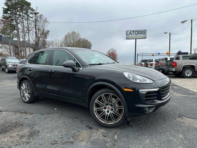 2015 PORSCHE Cayenne