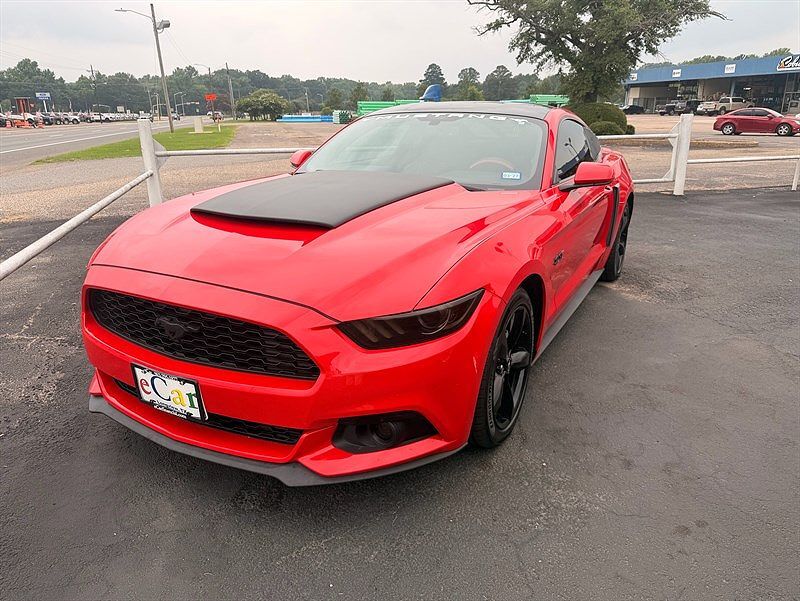 2017 FORD Mustang