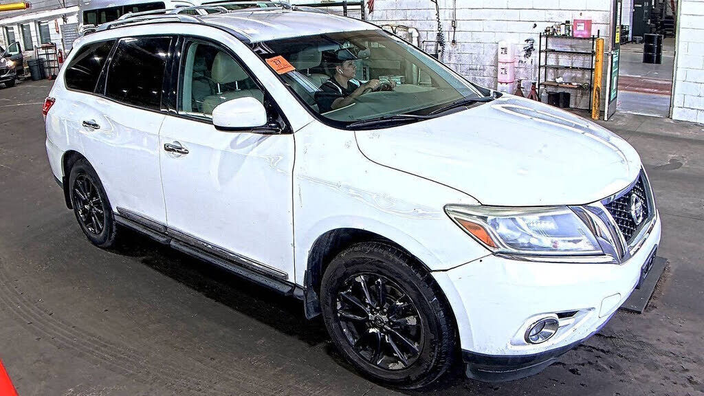 2013 NISSAN Pathfinder