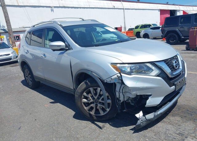 2017 NISSAN Rogue