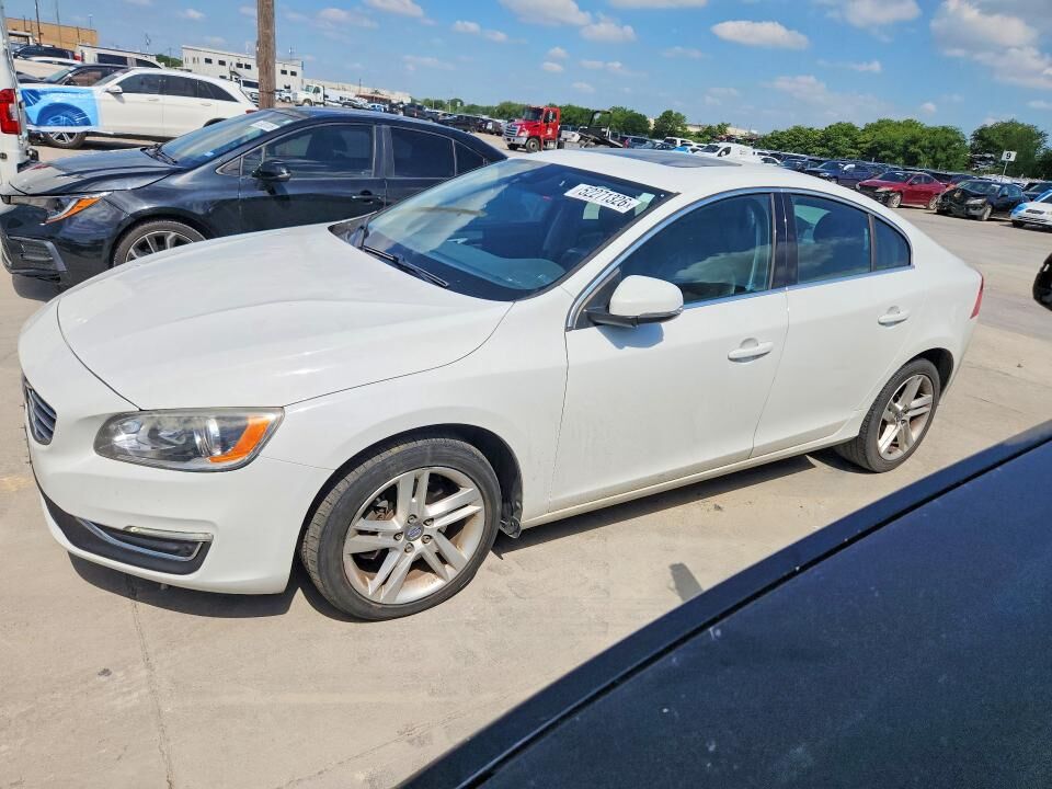 2015 VOLVO S60