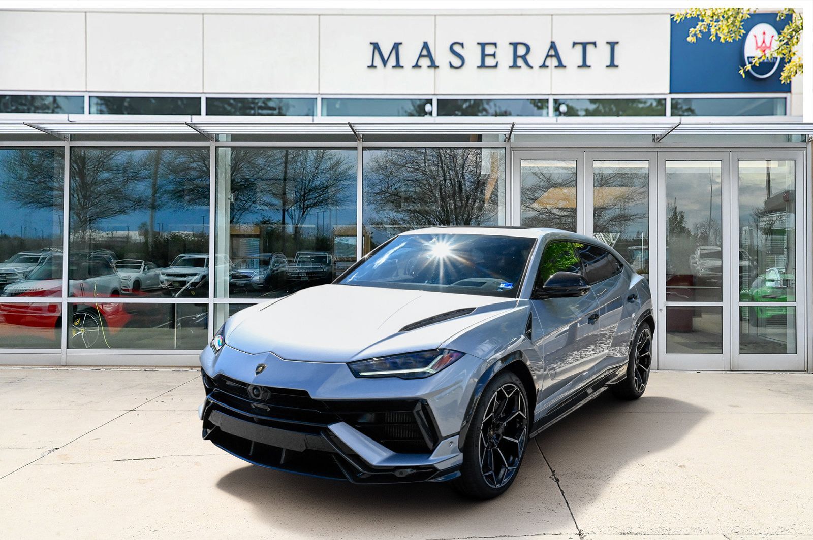 2024 LAMBORGHINI URUS