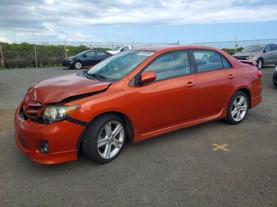 2013 TOYOTA Corolla