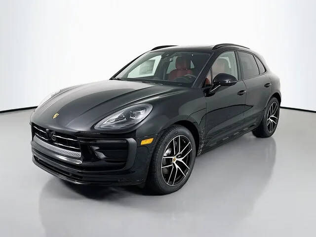 2026 PORSCHE Macan