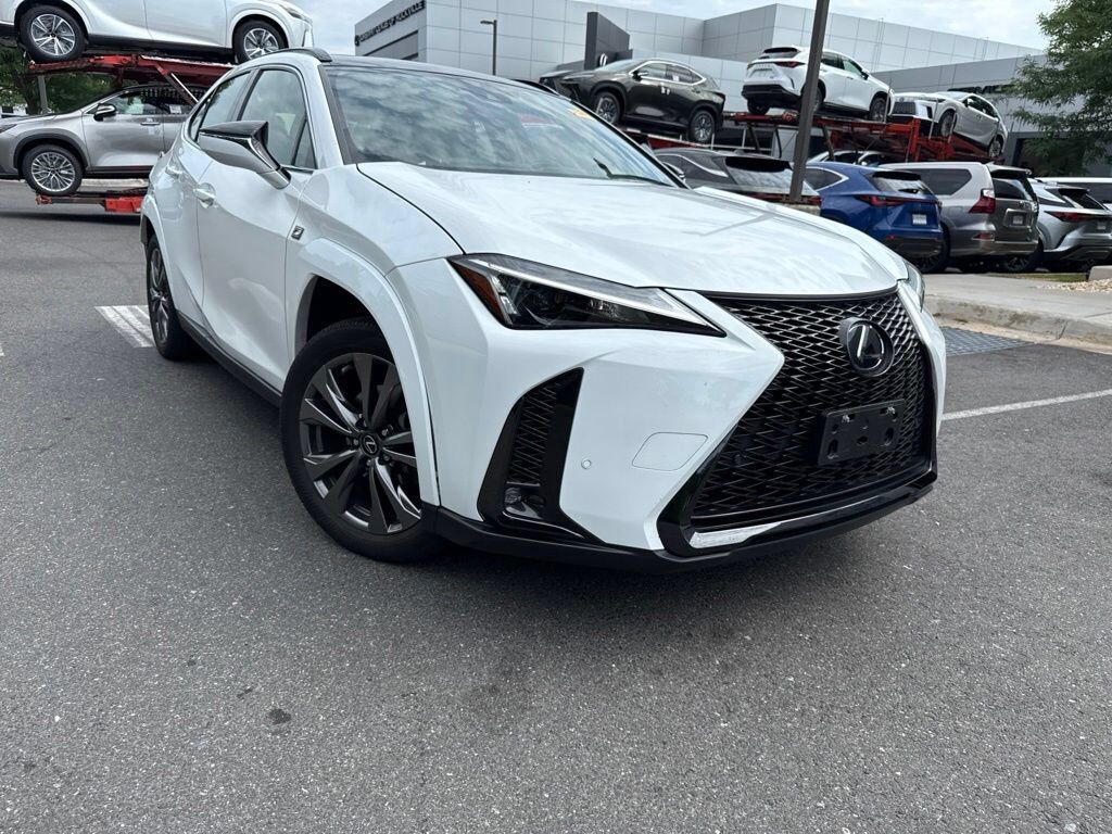 2024 LEXUS UX