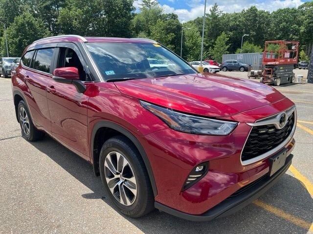 2024 TOYOTA Highlander