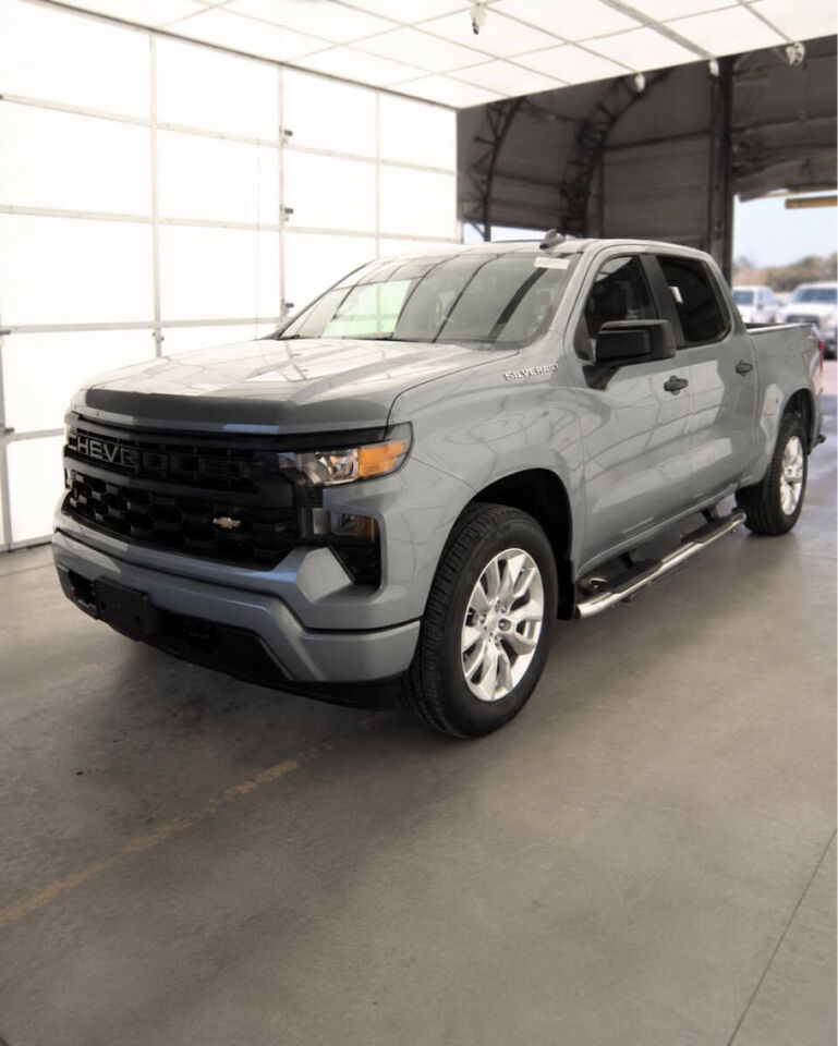 2024 CHEVROLET Silverado
