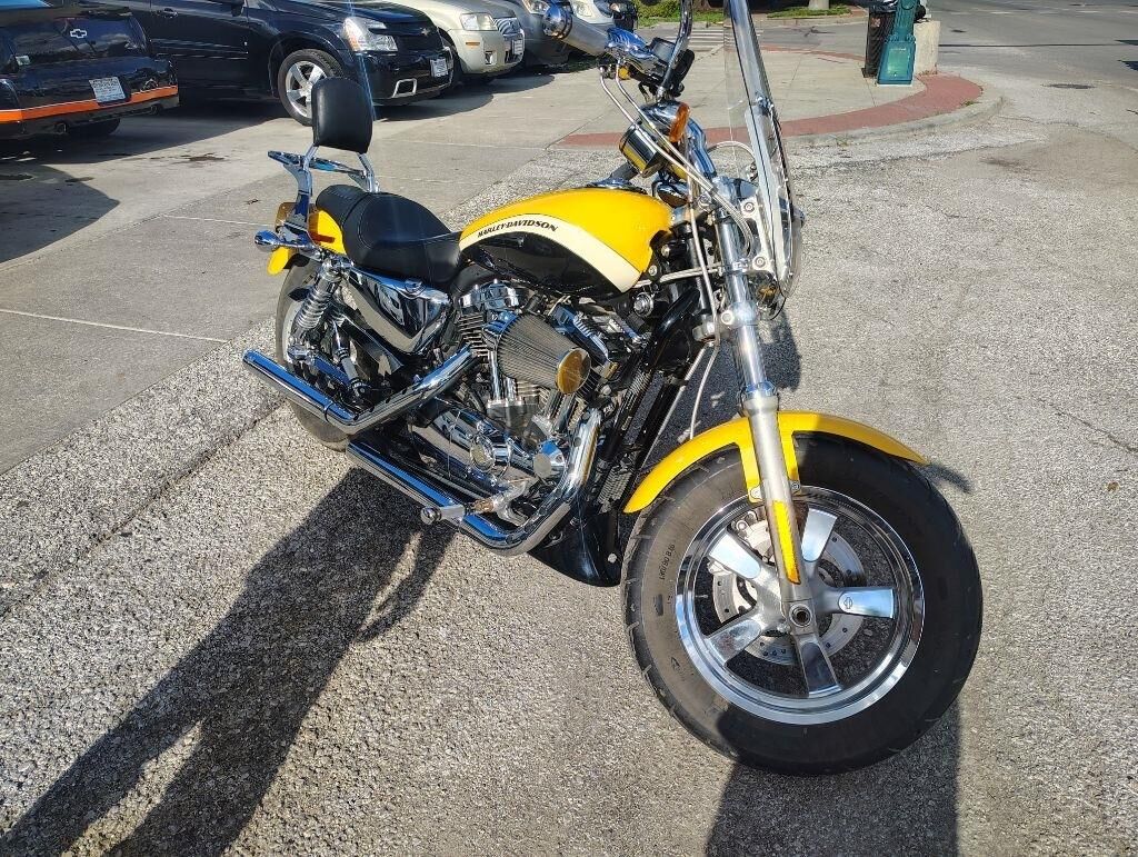 2012 HARLEY DAVIDSON Sportster 1200 Custom HD1 Base