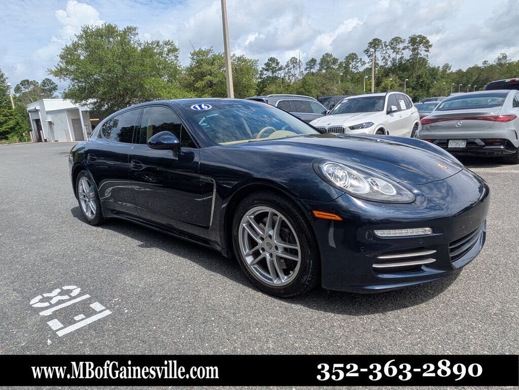 2016 PORSCHE Panamera