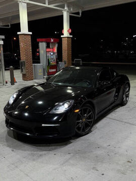 2017 PORSCHE Cayman