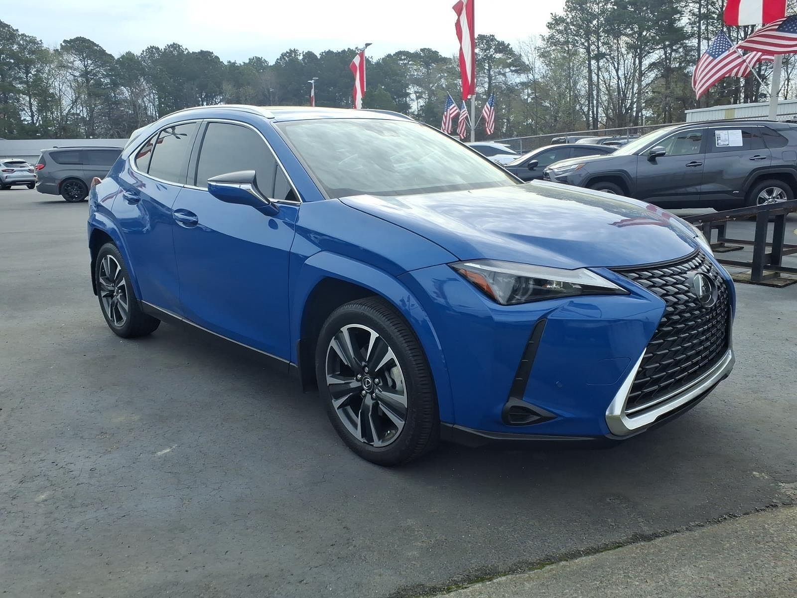 2024 LEXUS UX
