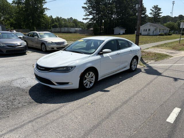 2015 CHRYSLER 200