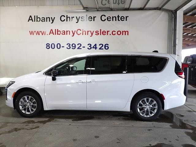 2027 CHRYSLER Pacifica