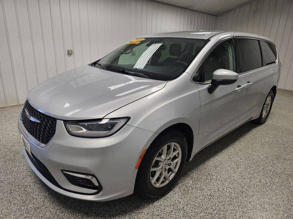 2023 CHRYSLER Pacifica
