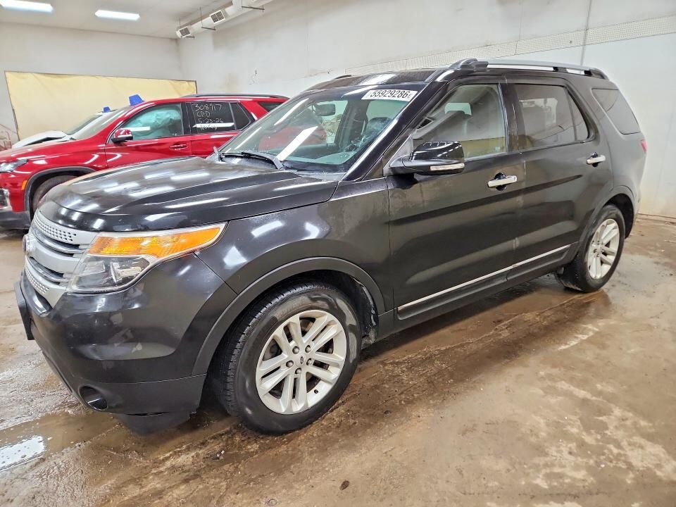 2014 FORD Explorer