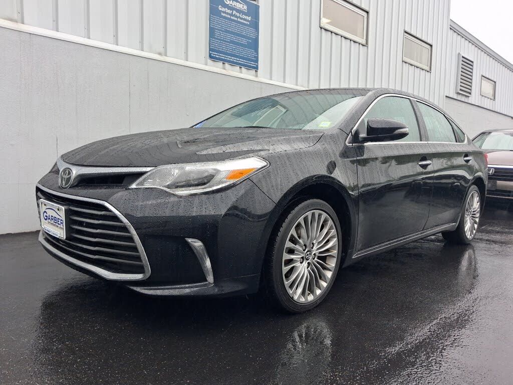 2018 TOYOTA Avalon
